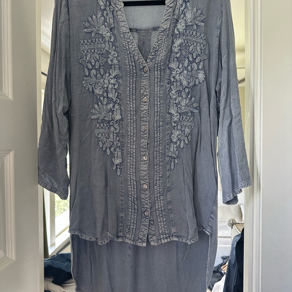 Solitaire grey blue Embroidered Women's Top- L